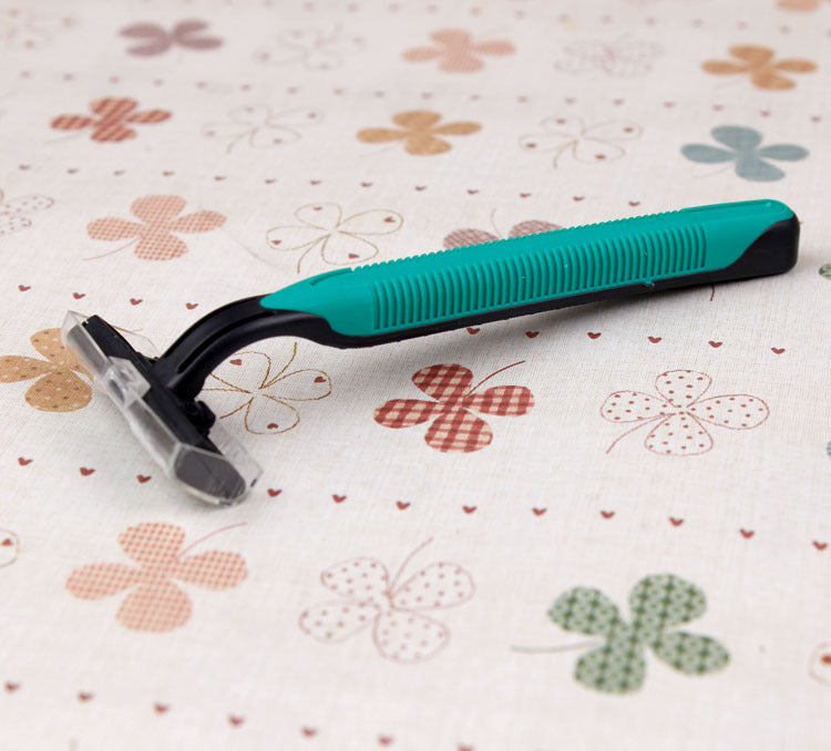 Disposable shaving knife