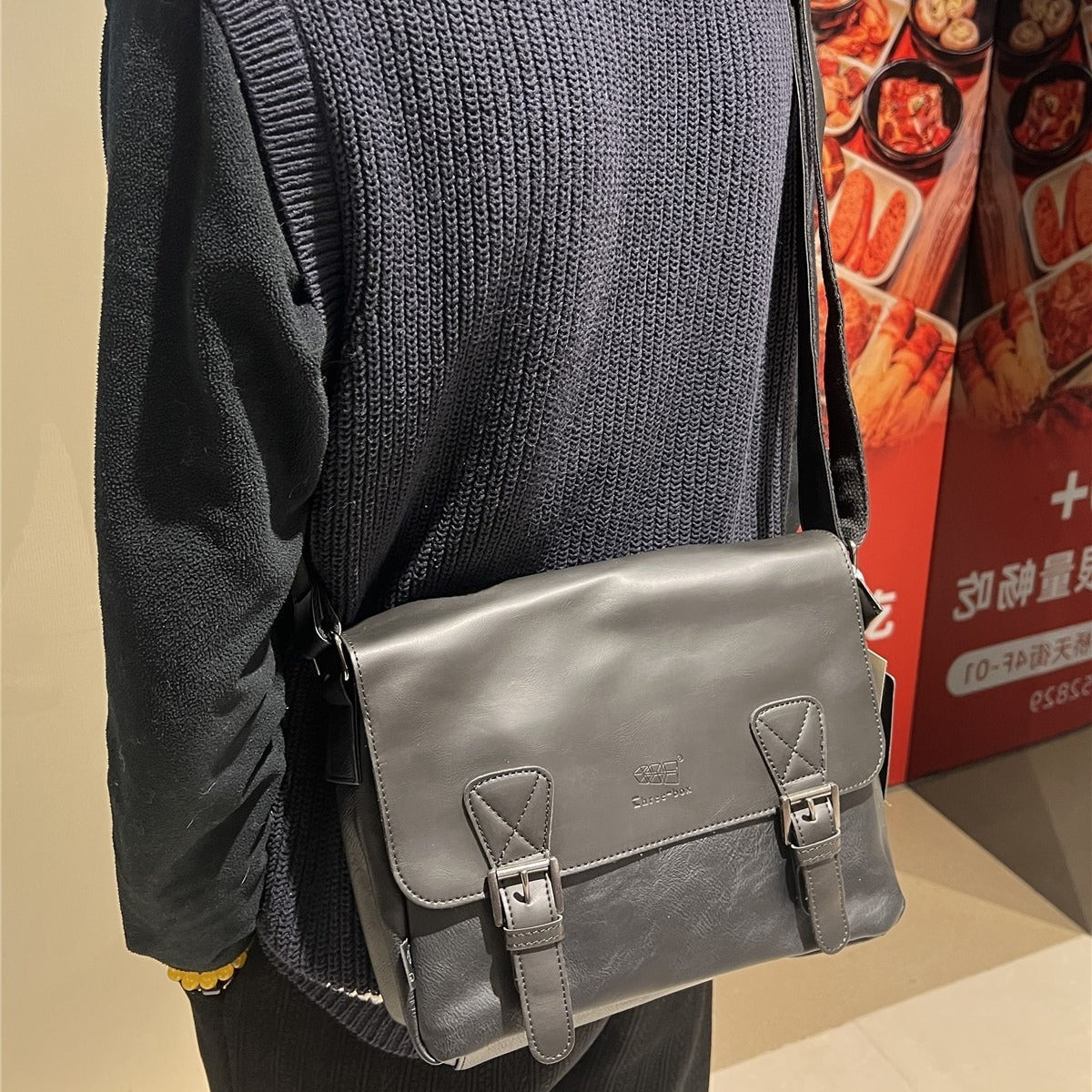 Retro Men's Japanese And Korean Casual Simple Shoulder Fashion Messenger Bag