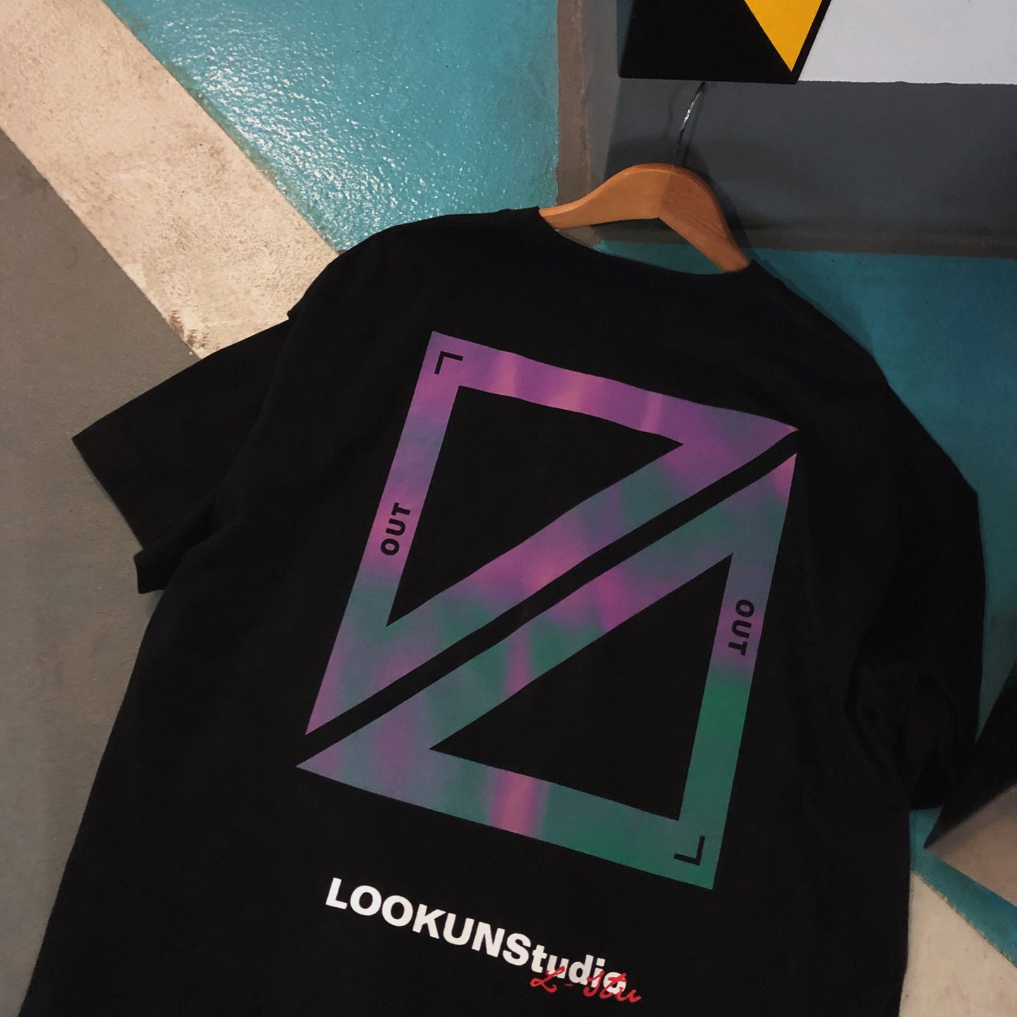 Laser colorful reflective short-sleeved T-shirt