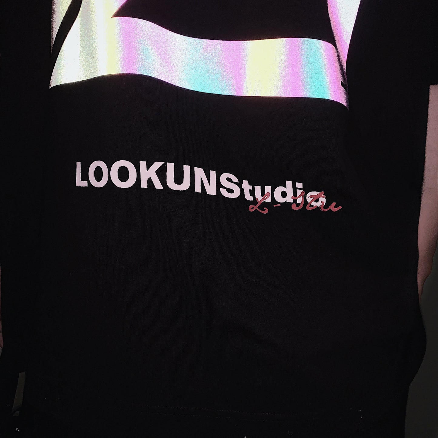 Laser colorful reflective short-sleeved T-shirt